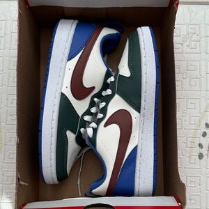 Nike Court Borough Low